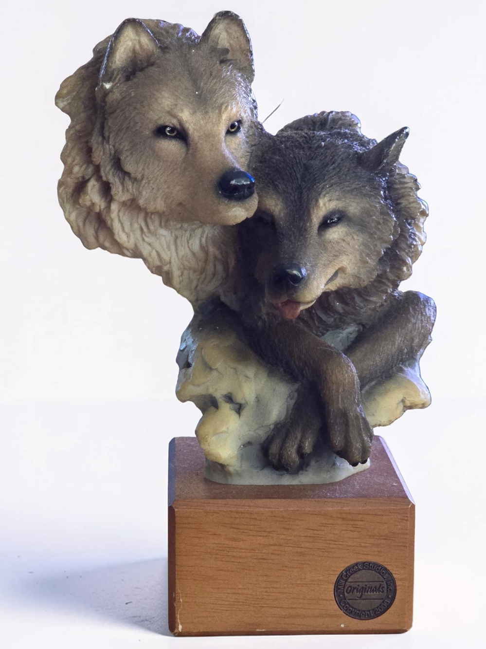 Face to Face WOLF Sculpture Statue - Retired Vintage Mill Creek Studios